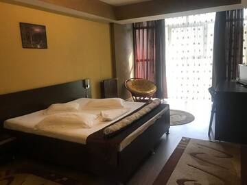 Фотографии Отель Hotel Bulevard г. Дробета-Турну- Севери (Румыния) №3 Фото Отель Hotel Bulevard г. Дробета-Турну- Севери 3