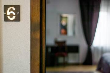 Фото номера Двухместный номер с 1 кроватью или 2 отдельными кроватями и террасой с видом на парк Отель Nest г. Дробета-Турну- Севери 16