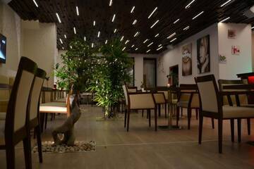 Фото номера Двухместный номер с 1 кроватью Апарт-отели Zenti Plaza Hotel г. Дробета-Турну- Севери 11