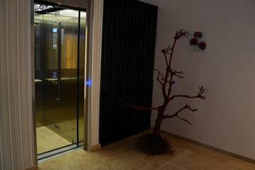 Фото номера Двухместный номер с 1 кроватью Апарт-отели Zenti Plaza Hotel г. Дробета-Турну- Севери 14